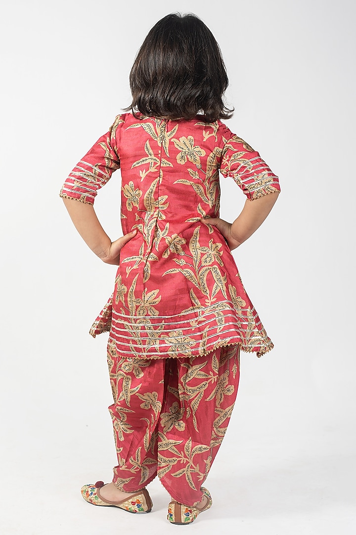 Red Mysore Silk Kurta Set For Girls by Lilglam at Pernia's Pop Up Shop