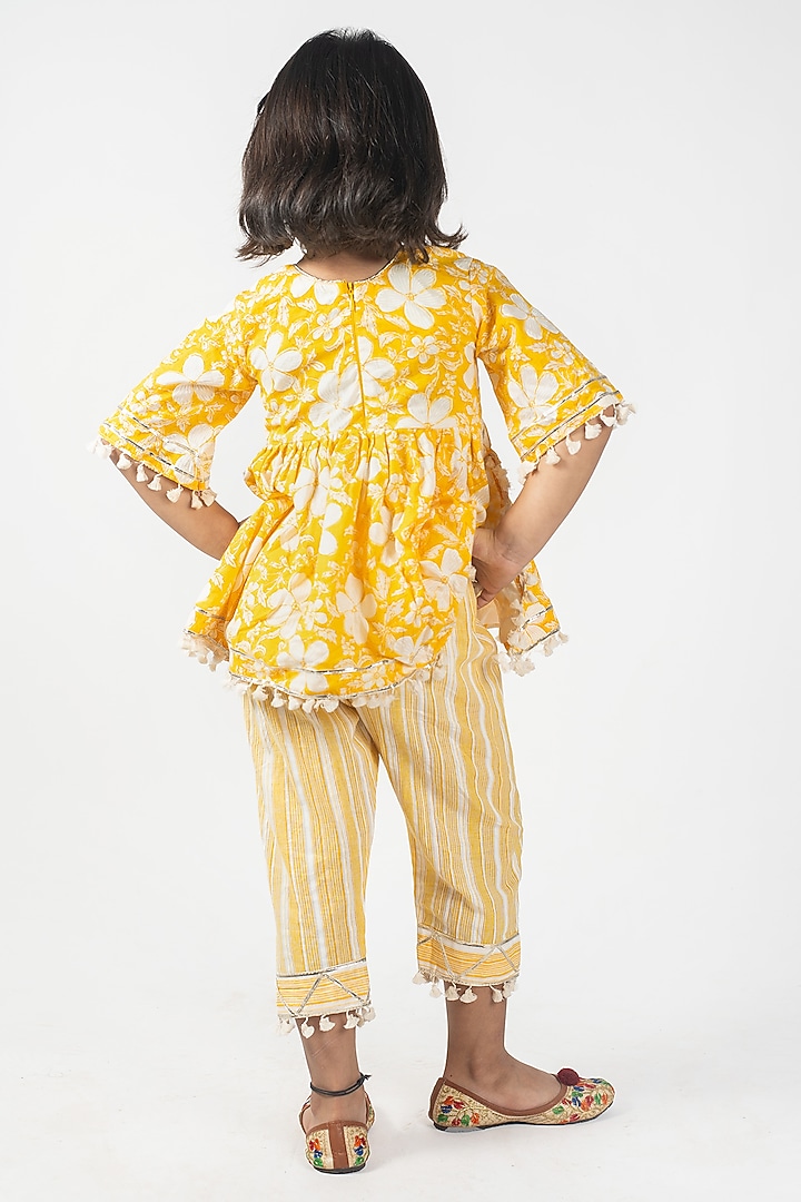 Yellow Cotton Kurta Set For Girls by Lilglam at Pernia's Pop Up Shop
