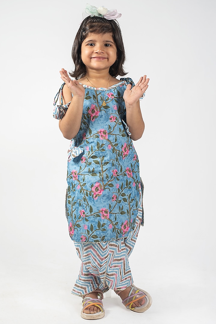 Blue Cotton Kurta Set For Girls by Lilglam at Pernia's Pop Up Shop