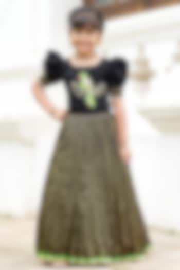 Black Taffeta Pleated Skirt Set For Girls by Li & Li Boutique at Pernia's Pop Up Shop