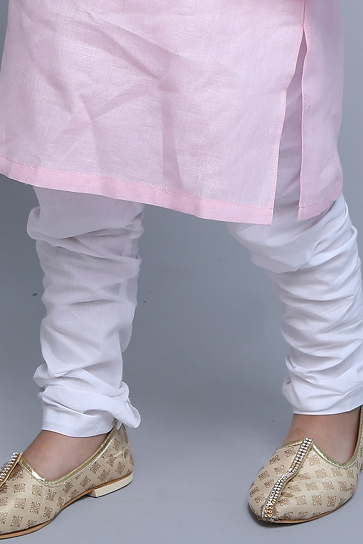 Pink Linen Zari & Thread Kurta Set For Boys by Little Clothings at Pernia's Pop Up Shop