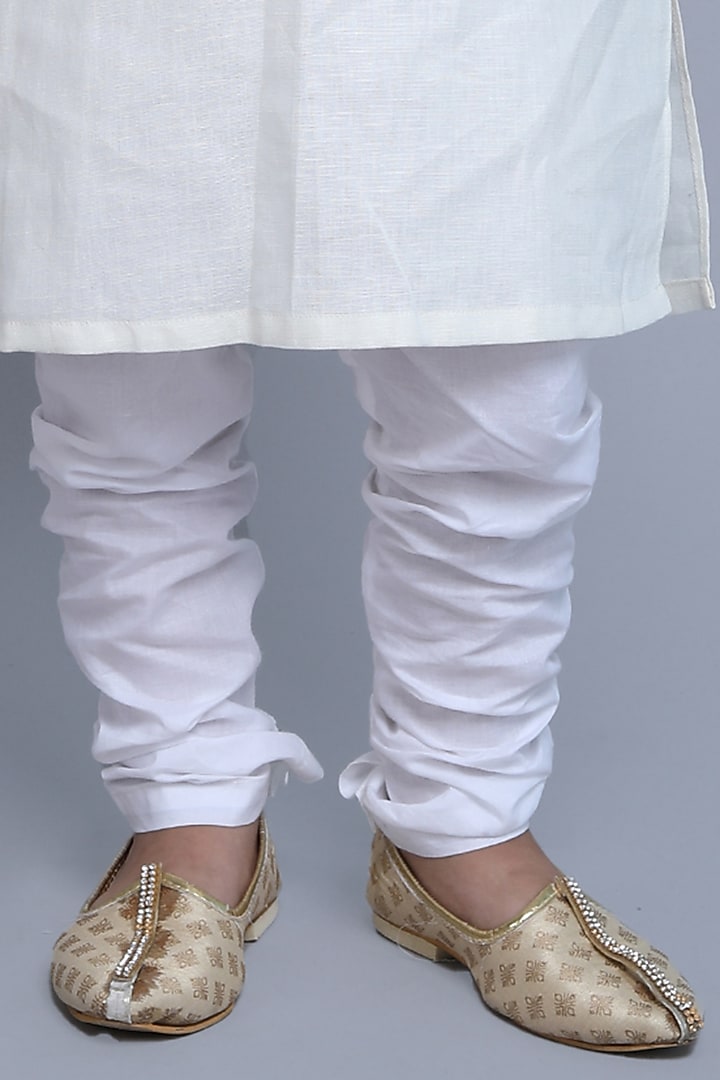 Off-White Linen Hand Embroidered Kurta Set by Little Clothings at Pernia's Pop Up Shop