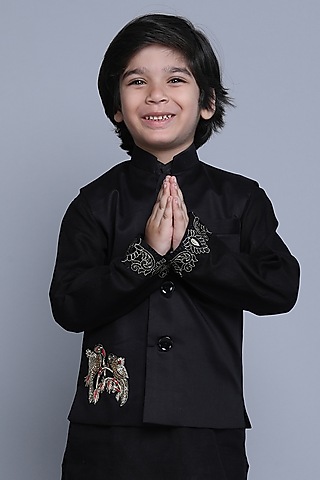 Black Cotton Silk Thread & Zari Embroidered Nehru Jacket For Boys by Little Clothings