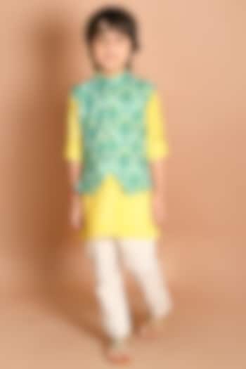 Yellow Cotton Kurta Set With Bundi Jacket For Boys by LIL PITAARA