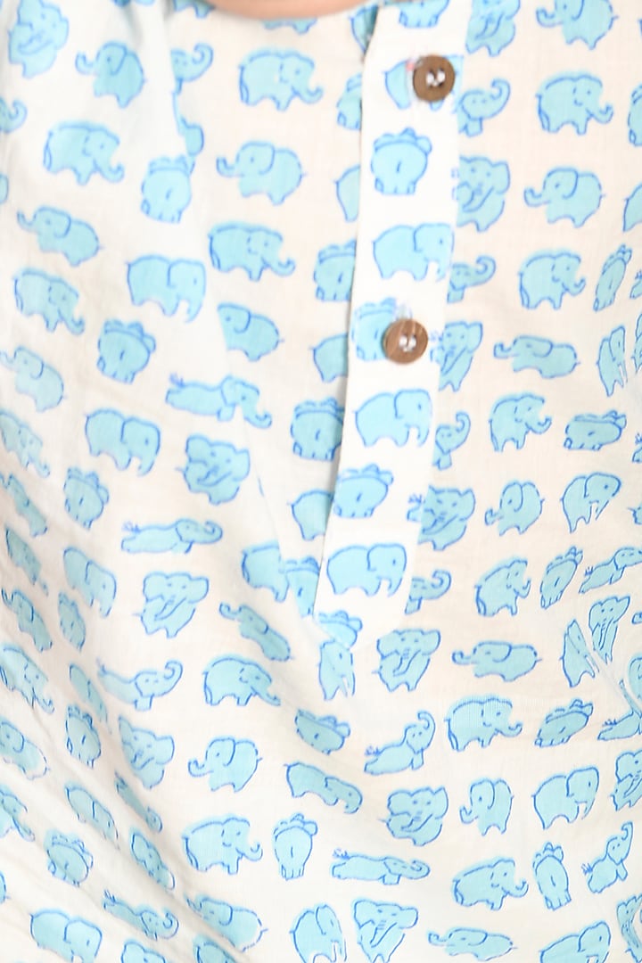 Blue Car Printed Kurta Set by LIL PITAARA at Pernia's Pop Up Shop
