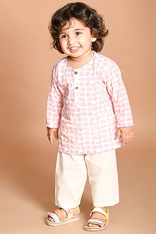 Pink Car Printed Kurta Set by LIL PITAARA