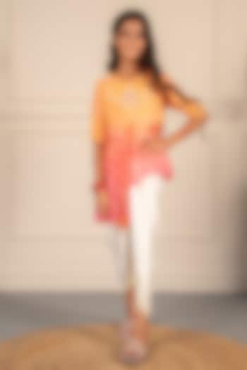 Peachish-Pink Shaded Muslin Kurta Set For Girls by Little Maisyy at Pernia's Pop Up Shop