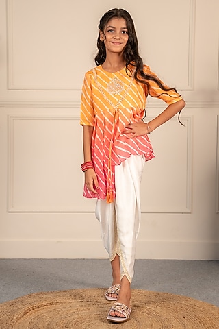 Peachish-Pink Shaded Muslin Kurta Set For Girls by Little Maisyy