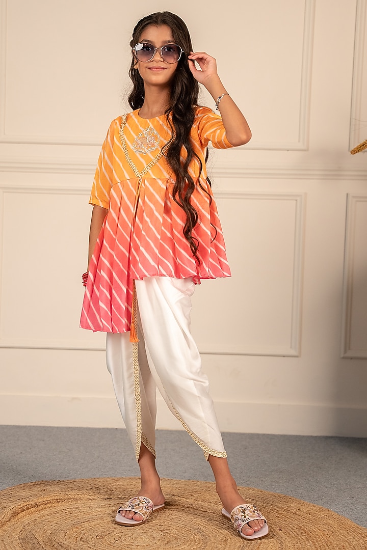 Peachish-Pink Shaded Muslin Kurta Set For Girls by Little Maisyy at Pernia's Pop Up Shop