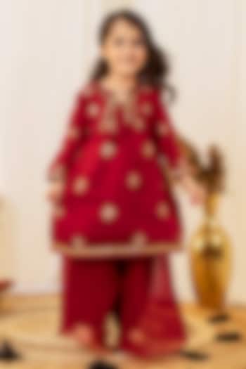 Red Russian Silk Embroidered Kurta Set For Girls by Little Maisyy at Pernia's Pop Up Shop