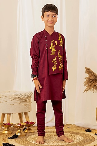 Marron Swiss Cotton Embroidered Kurta Set For Boys by Little Maisyy