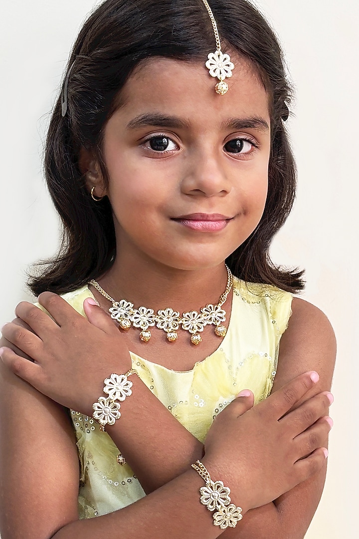 Golden Metal Floral Necklace Set For Girls by Lime by Manika at Pernia's Pop Up Shop