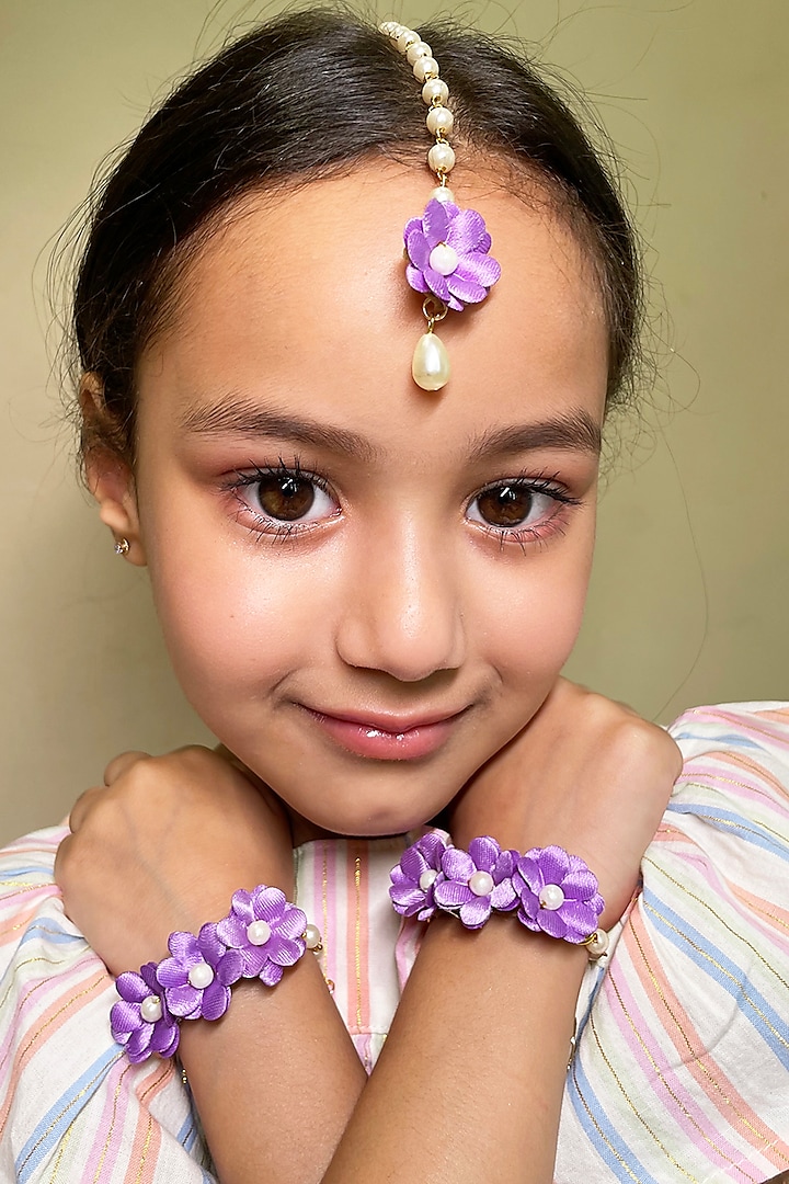 Lilac Faux Satin Floral Necklace Set For Girls by Lime by Manika