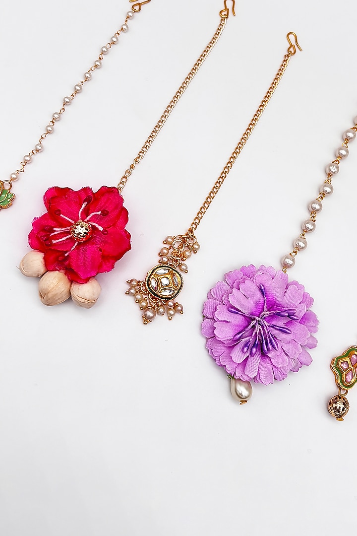 Multi-Colored Pearl & Kundan Mangtikkas (Set Of 5) For Girls by Lime by Manika at Pernia's Pop Up Shop