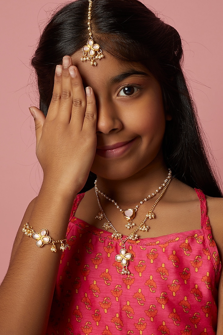 Pink Kundan Necklace Set For Girls by Lime by Manika