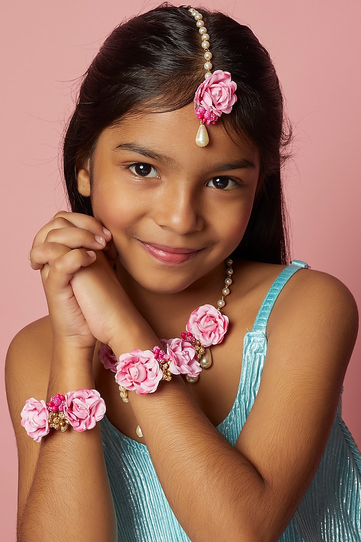Pink Floral Necklace Set For Girls by Lime by Manika