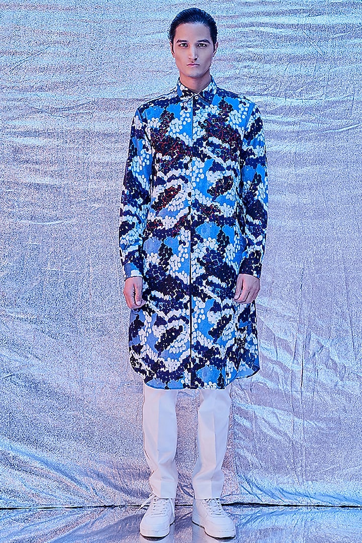 Blue Cotton Satin Embroidered Kurta by Line Outline at Pernia's Pop Up Shop