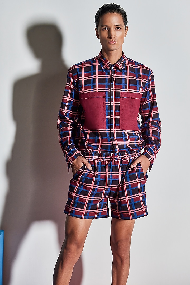Multi-Colored Checks Printed Shorts by Line Outline