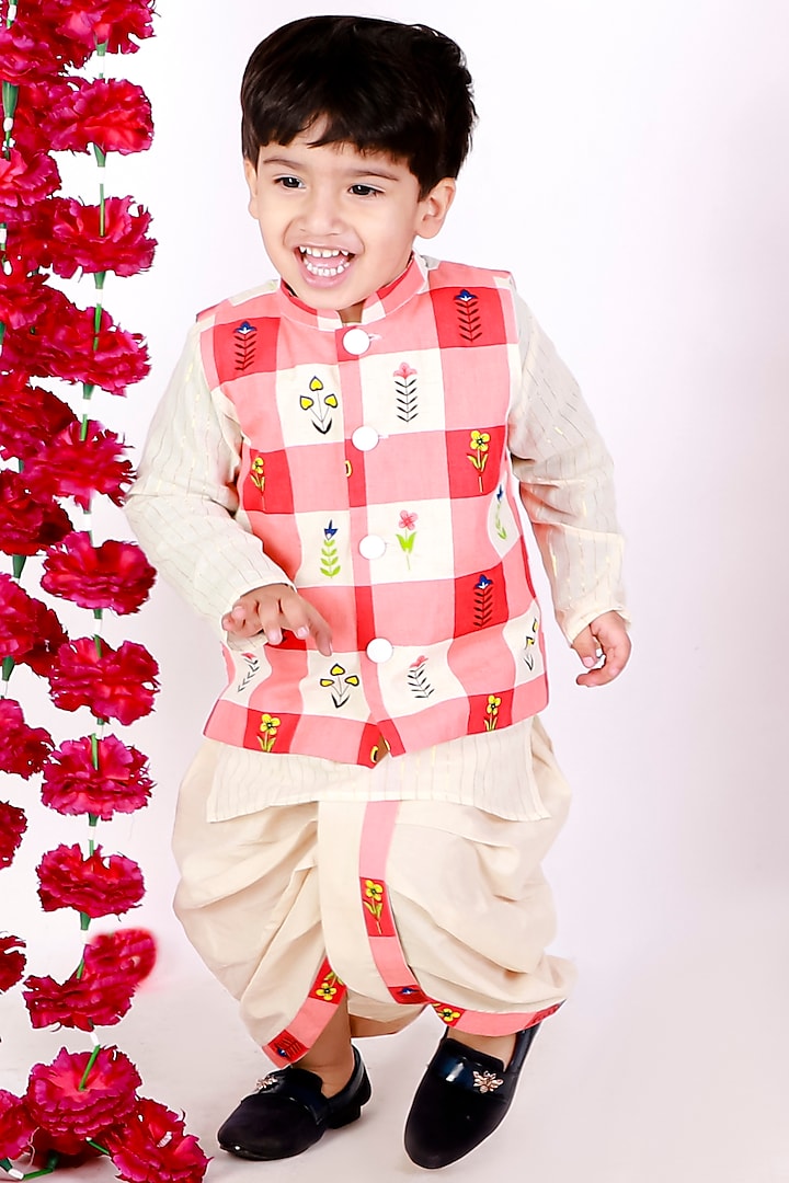 White Cotton Kurta Set With Bundi Jacket For Boys by Little Bansi