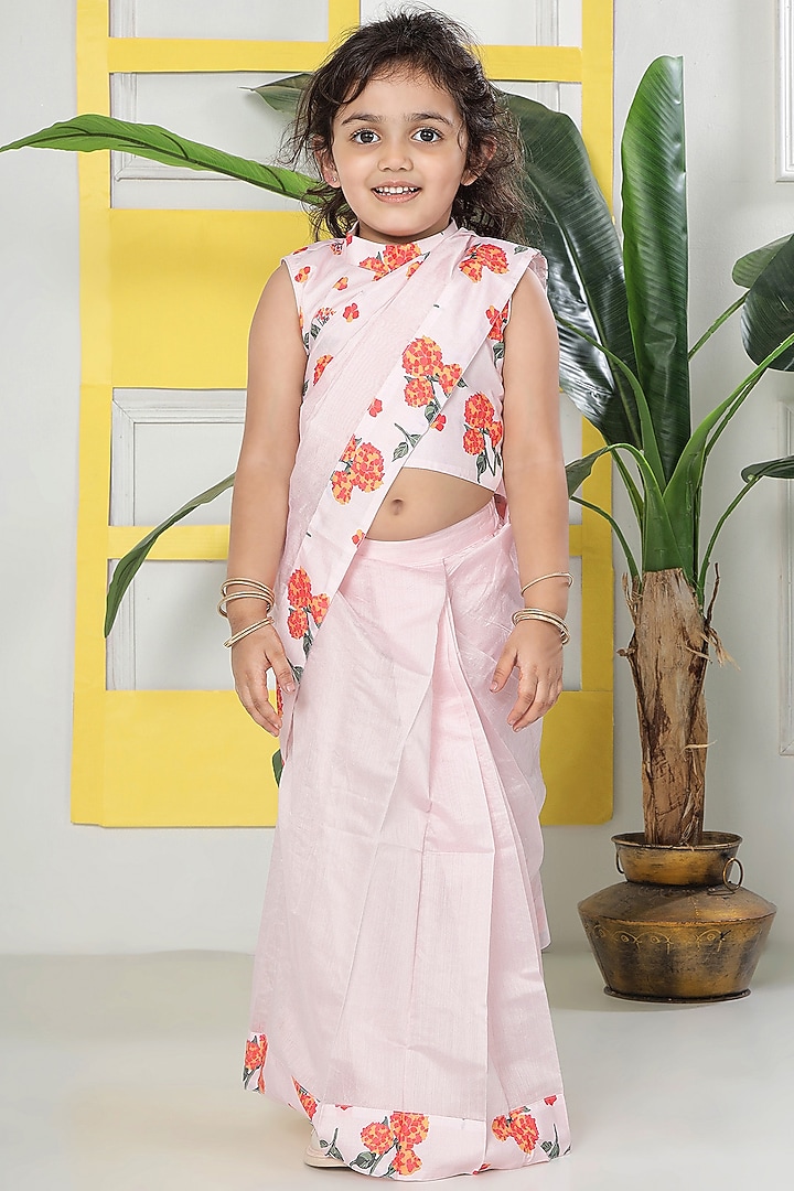 Pink Salt Muslin Cotton Printed Ready-To-Wear Saree Set For Girls by Little Bansi at Pernia's Pop Up Shop