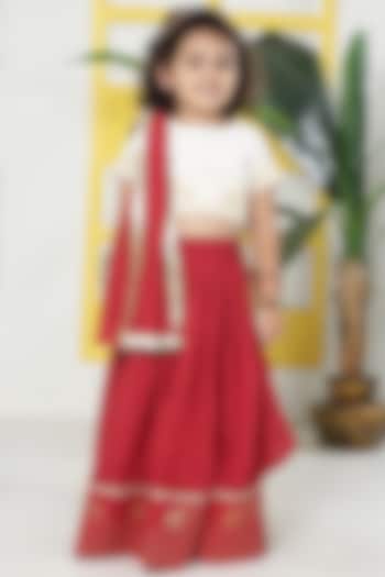 Red Cotton Blend Embroidered Lehenga Set For Girls by Little Bansi at Pernia's Pop Up Shop