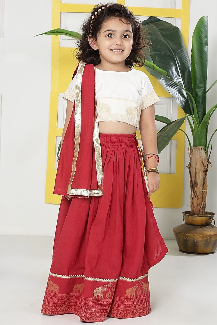 Red Cotton Blend Embroidered Lehenga Set For Girls by Little Bansi at Pernia's Pop Up Shop