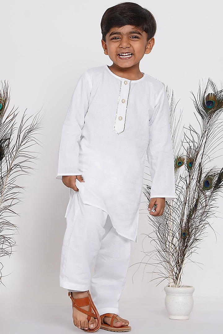 White Cotton Kurta Set For Boys by Little Bansi at Pernia's Pop Up Shop