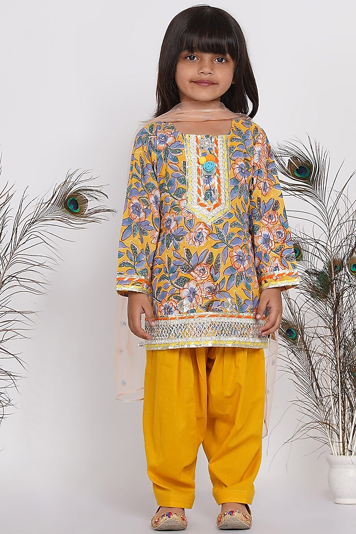 Citrus Yellow Embroidered Kurta Set For Girls by Little Bansi