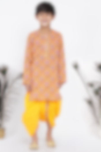 Yellow Printed Kurta Set For Boys by Little Bansi at Pernia's Pop Up Shop