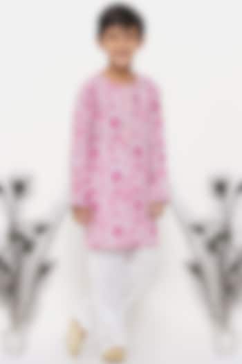 Pink & Cream Embroidered Kurta Set For Boys by Little Bansi
