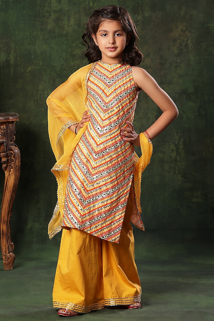 Yellow Viscose Cotton Embellished Kurta Set For Girls by LittleCheer at Pernia's Pop Up Shop