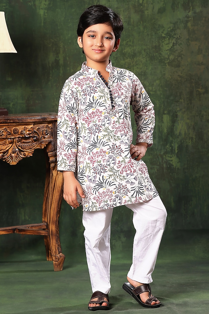 White Viscose Cotton Floral Printed Kurta Set For Boys by LittleCheer