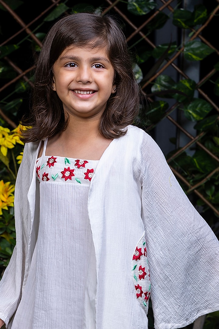 White Embroidered Cape Dress For Girls by LittleCheer at Pernia's Pop Up Shop