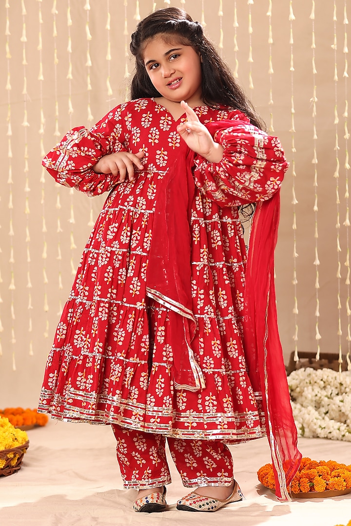 Red Cotton Floral & Boota Printed Tiered Anarkali Set For Girls by LittleCheer at Pernia's Pop Up Shop