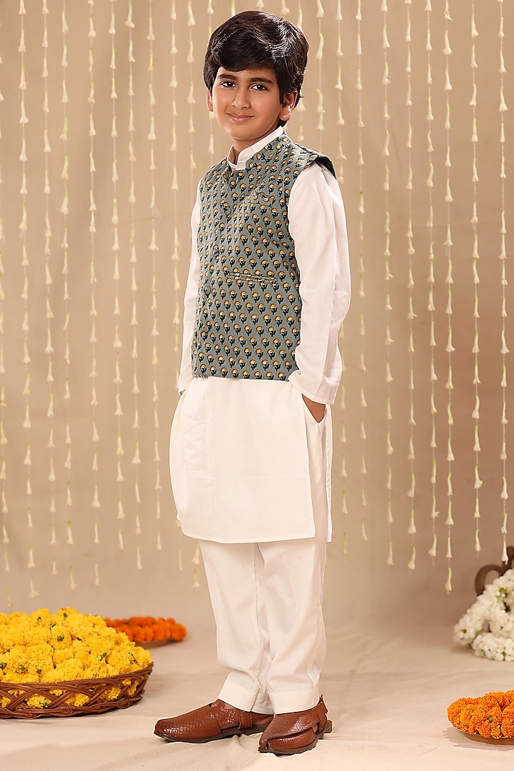 Grey Cotton Boota Printed Nehru Jacket Set For Boys by LittleCheer