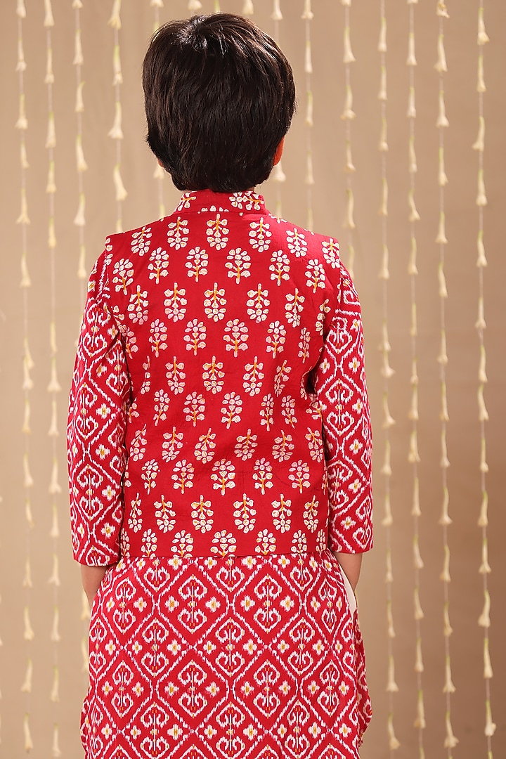 Red Cotton Floral Printed Nehru Jacket Set For Boys by LittleCheer at Pernia's Pop Up Shop