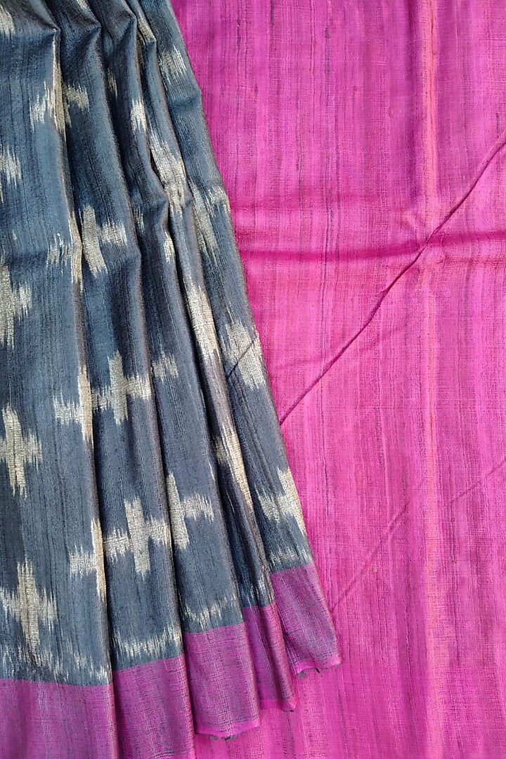 Greyish Black Tie-Dye Handwoven Saree by Itsree at Pernia's Pop Up Shop