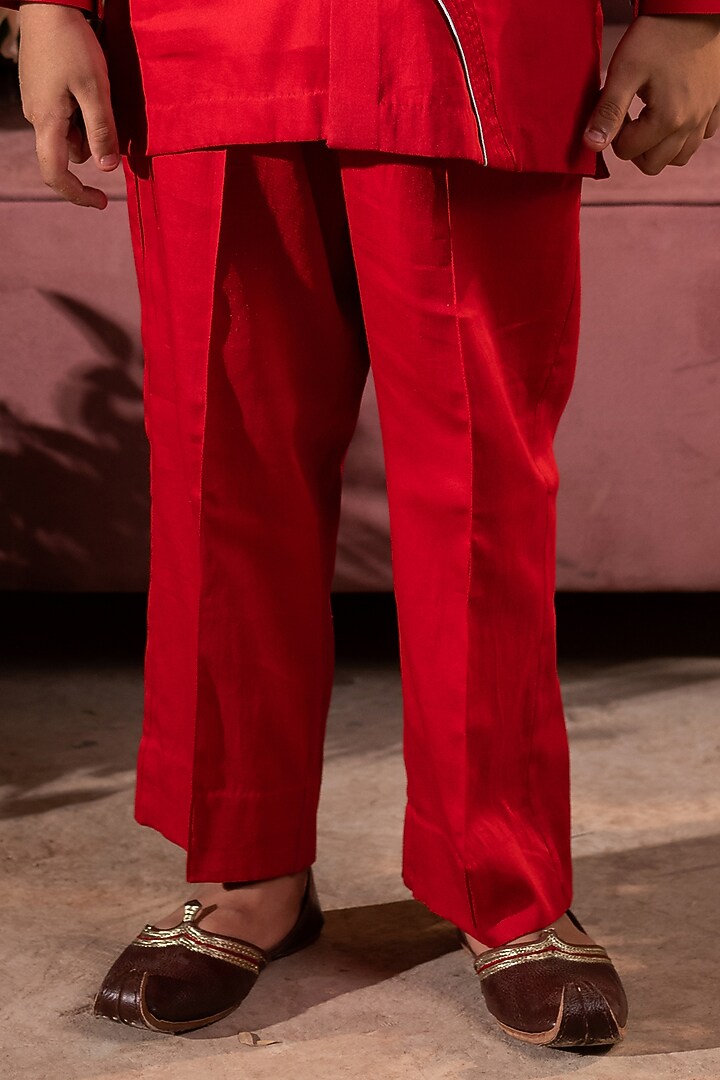 Red Vegan Silk Kurta Set For Boys by Littleens at Pernia's Pop Up Shop