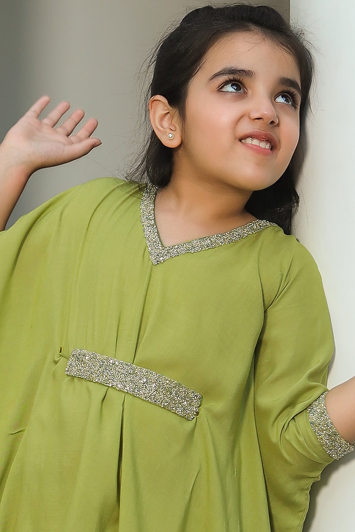Green Embroidered Kaftan Set For Girls by Littleens at Pernia's Pop Up Shop
