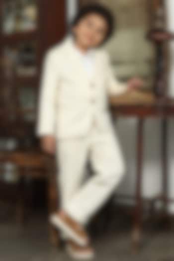 Off White Cotton Dobby Blazer Jacket Set For Boys by Littleens at Pernia's Pop Up Shop