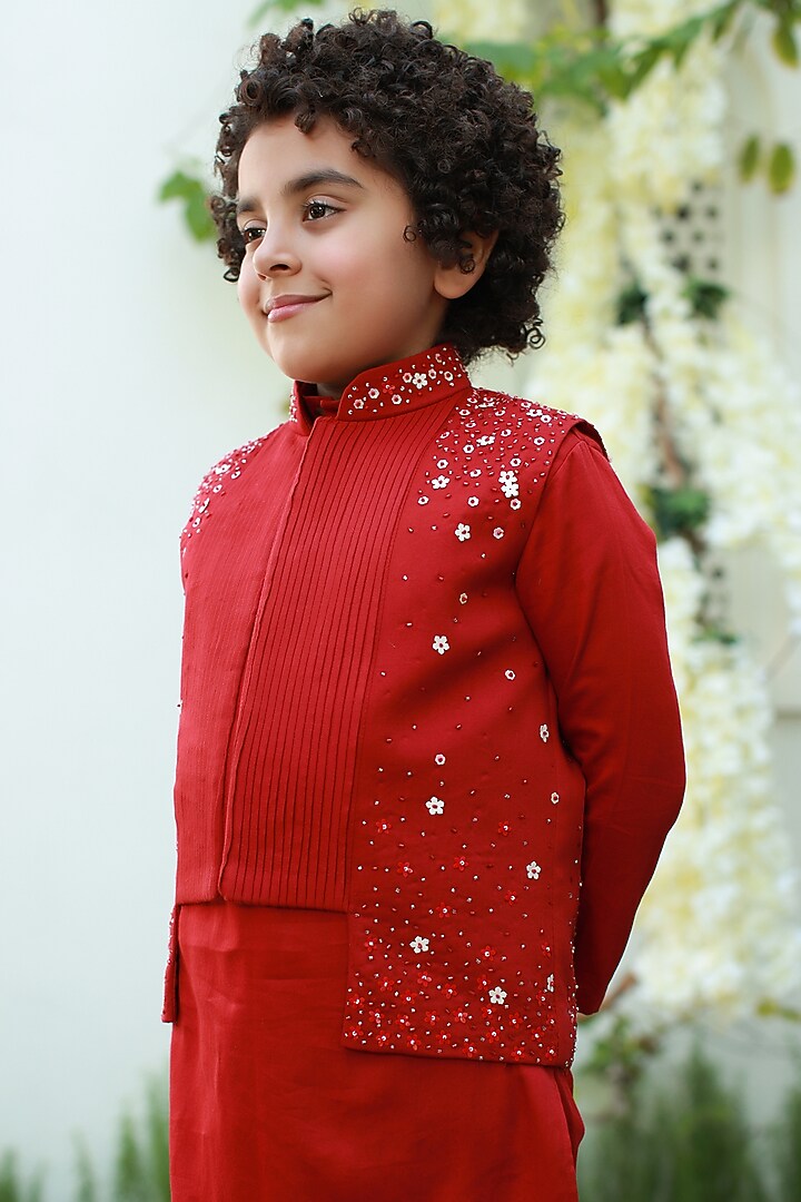 Red Embroidered Nehru Jacket For Boys by Littleens at Pernia's Pop Up Shop