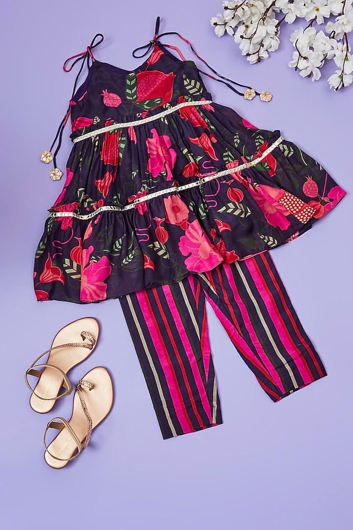 Purple Muslin Floral Printed Tiered Kurta Set For Girls by Little People Label at Pernia's Pop Up Shop