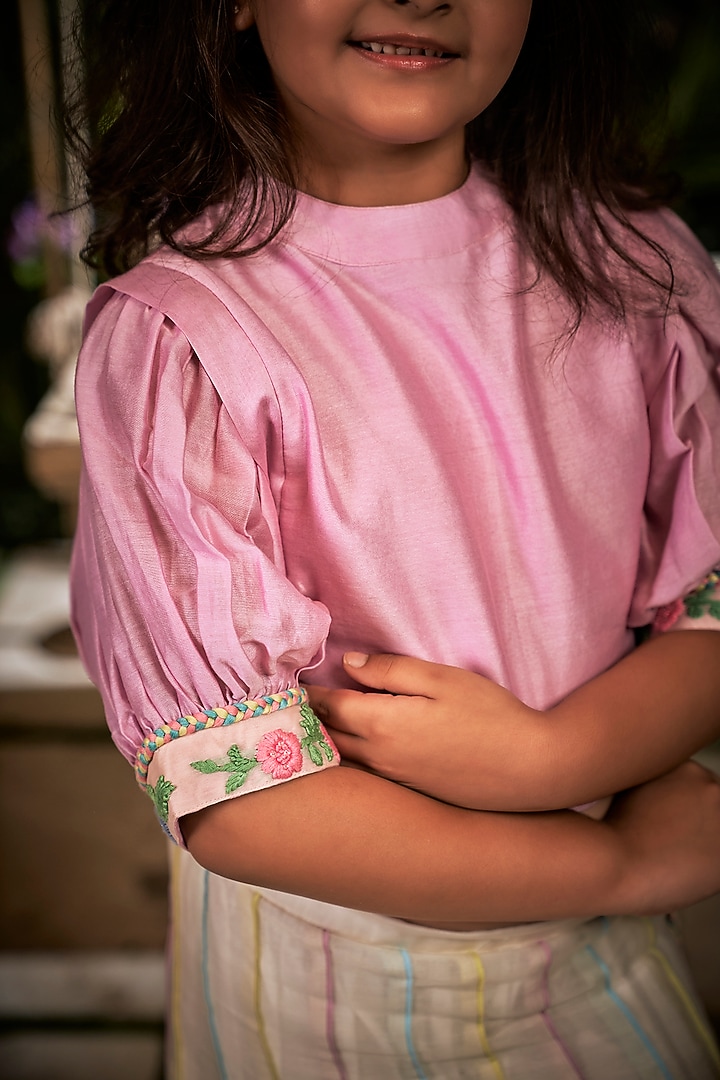 Off-White Chanderi Lehenga Set For Girls by Little Luxury at Pernia's Pop Up Shop