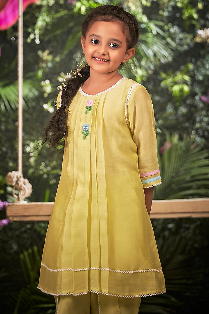 Lemon Yellow Kurta Set For Girls by Little Luxury at Pernia's Pop Up Shop