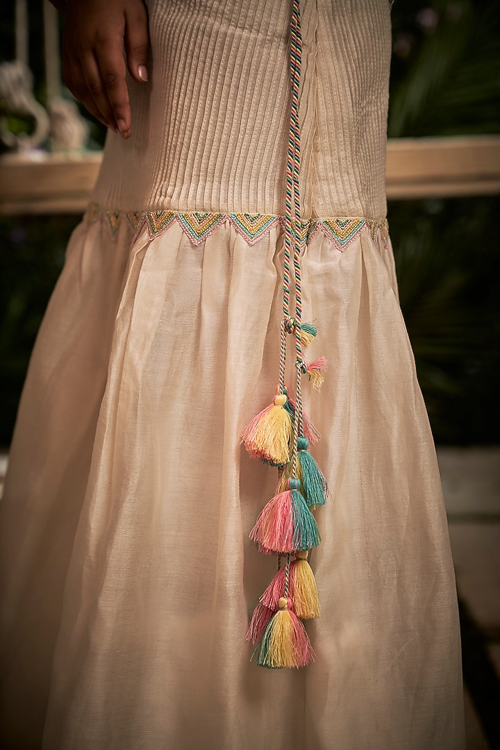 Off-White Embroidered Lehenga Set For Girls by Little Luxury at Pernia's Pop Up Shop