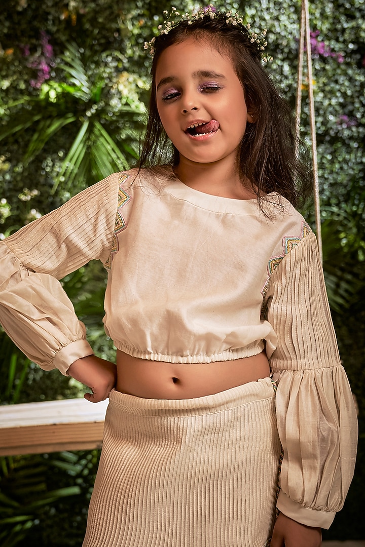 Off-White Embroidered Lehenga Set For Girls by Little Luxury at Pernia's Pop Up Shop