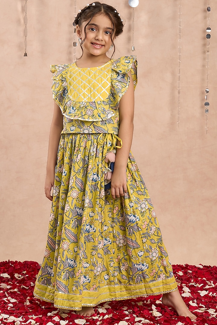 Yellow Cotton Floral Printed Lehenga Set by Lil Drama at Pernia's Pop Up Shop