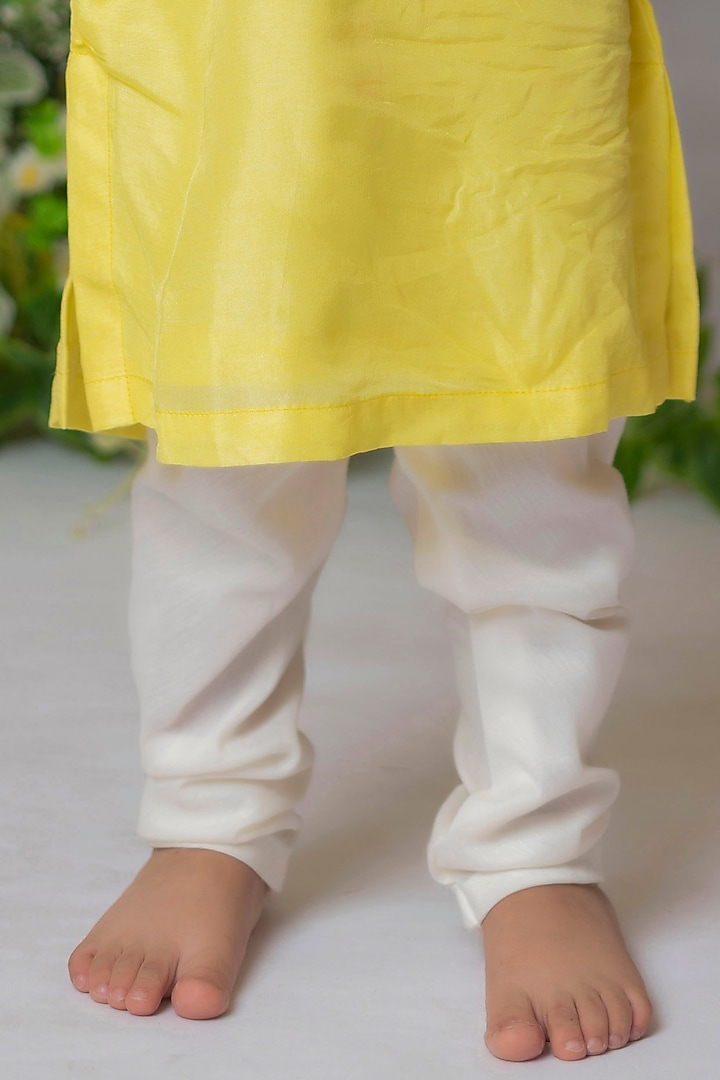 Yellow Embroidered Bundi Jacket With Kurta Set For Boys by Li'l Angels at Pernia's Pop Up Shop