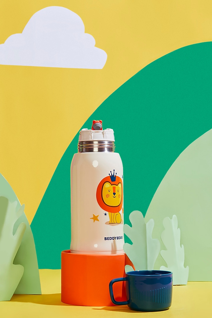 White Stainless Steel Water Bottle by Little Surprise Box at Pernia's Pop Up Shop