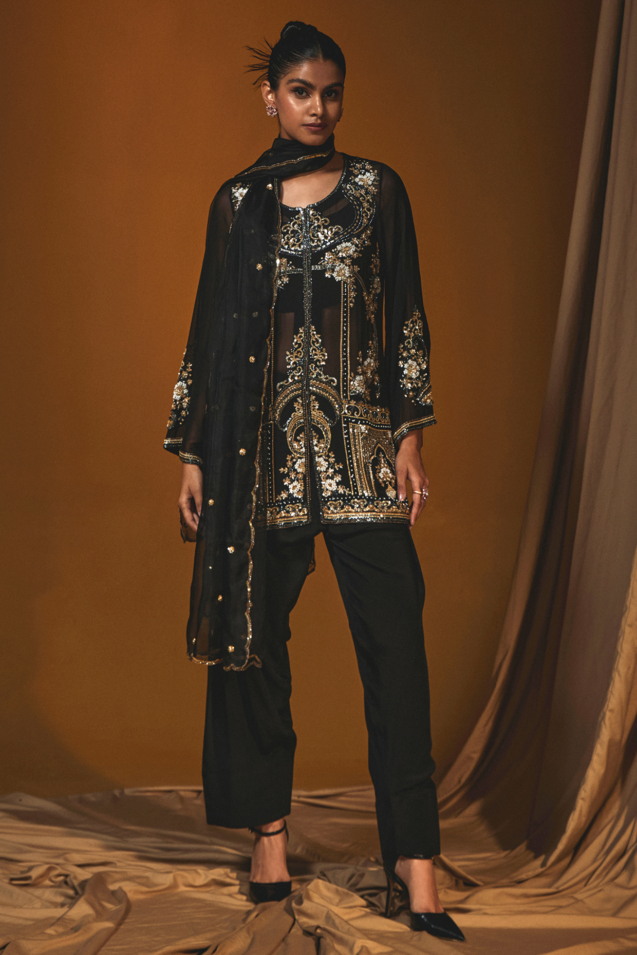 Black Georgette Sequins Embroidered Kurta Set by Label Japji Arora at Pernia's Pop Up Shop